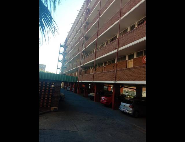 2 BEDROOM APARTMENT FOR SALE IN SUNNYSIDE